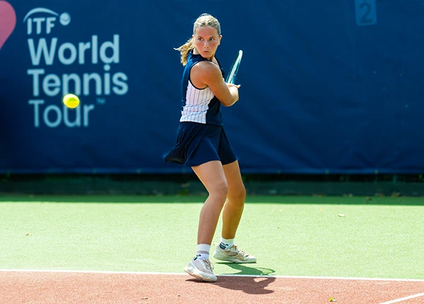 2025 Irish Open champion Ida Wobker prepares for a backhand