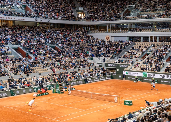 Court Philippe Chatrier during a night match in 2025