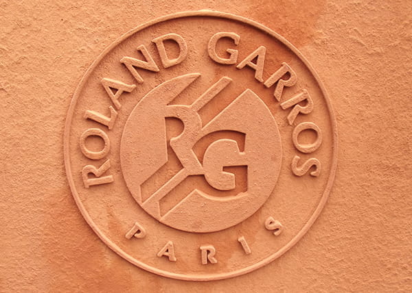 Roland Garros Crest